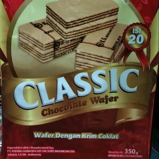 

Classic Chocolate Wafer Khong Guan