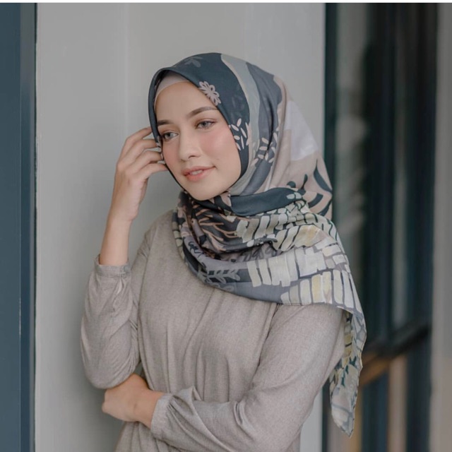 READY STOCK EISHA SERIES BLACK BY LOUISALUNA