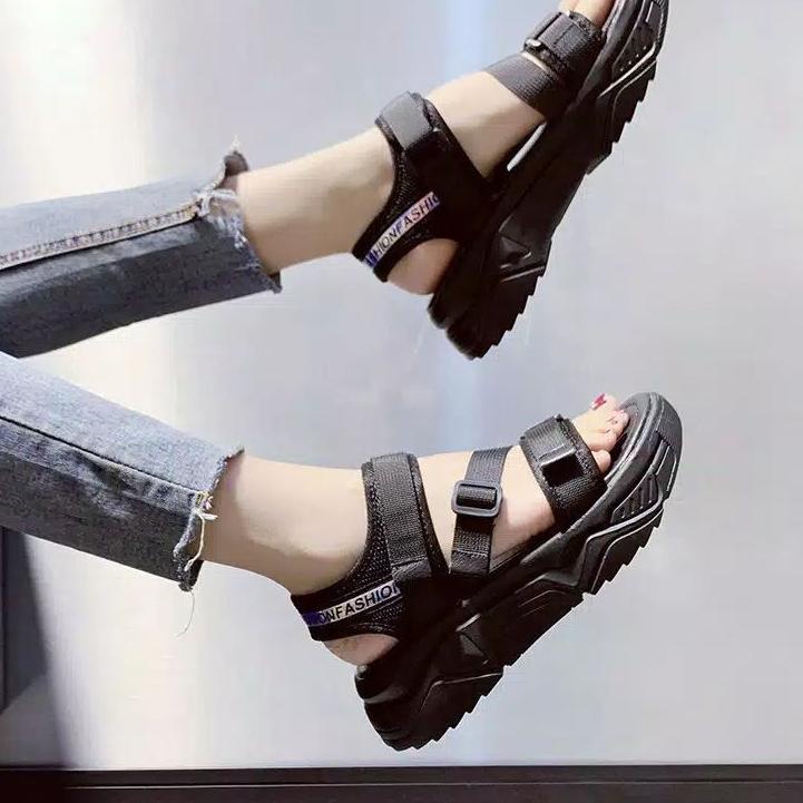 Modern.. SANDAL GUNUNG VELCRO Sol Tebal