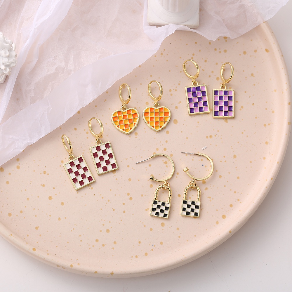 IFYOU Anting Bentuk Hati Motif Kotak-Kotak Warna Emas Untuk Wanita