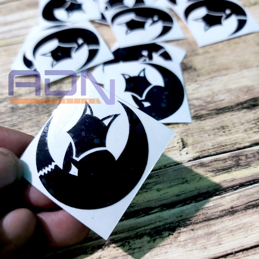 CUTTING STICKER LOGO WHITEFOX PROJECT 3,5 cm - 3,5 cm