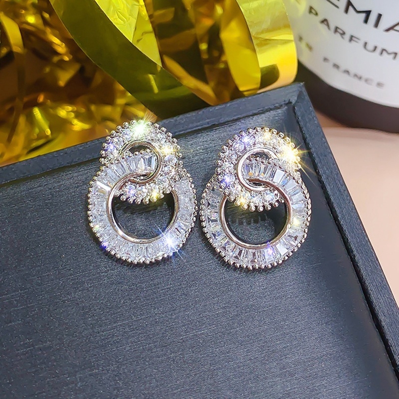 Anting Model Berlian Imitasi Warna Silver S925