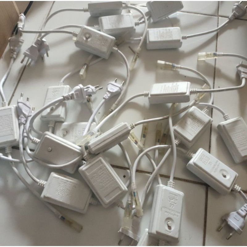 socket colokan lampu led strip selang 5050 RGB bisa berkedip-kedip