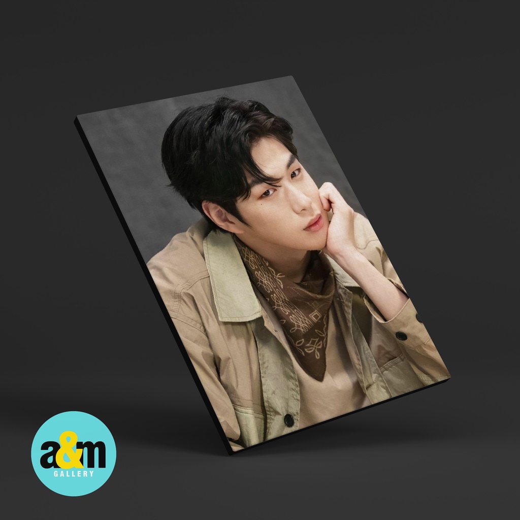 Poster Kayu KANG DANIEL Hiasan Dinding Kamar Penyanyi Soloist K-POPI Pajangan Dinding Kamar K-POP Wall Decor Kamar - A&amp;M