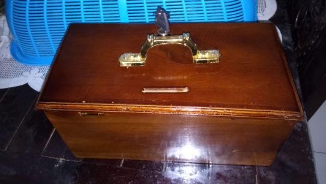 Kotak Amal Kayu Jati