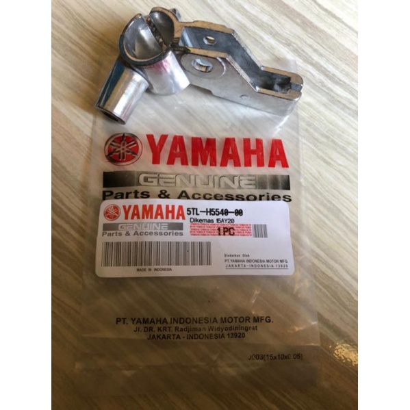 Dudukan spion kiri Mio