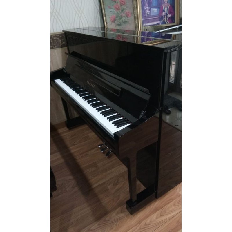 Piano Yamaha U1 J Upright