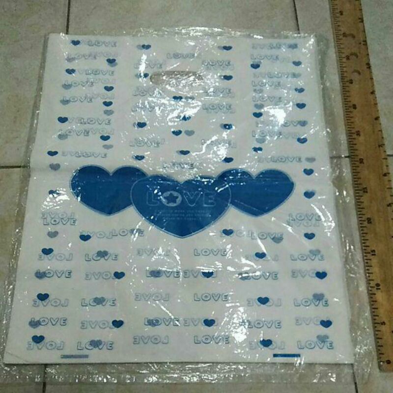 

KANTONG PLASTIK PLONG MOTIF GAMBAR WARNA ECERAN PERBUAH KADO BAJU ONLINE