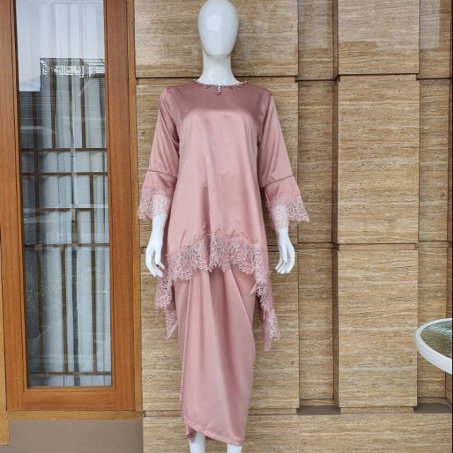 1 SET PREMIUM THALIA (atasan + rok lilit instan) TUNIK KONDANGAN / WISUDA / LAMARAN / BRIDESMAID