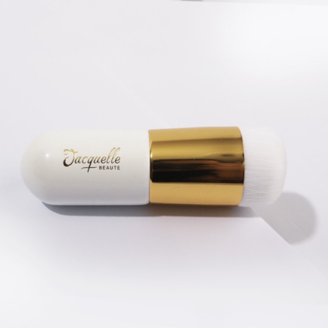 Jacquelle Capsule Brush