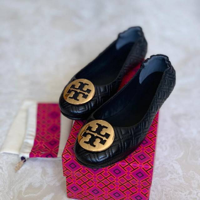 TB Quilted Minnie Travel Black Flat Shoes | Shopee Indonesia