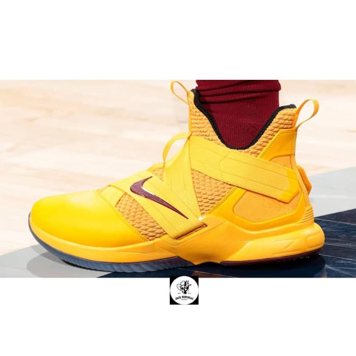 JRRA716 SEPATU BASKET NIKE LEBRON SOLDIER 12 Cavs Yellow PREMIUM ORIGINAL