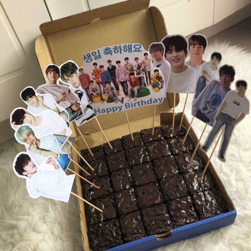 

Cake Topper Happy Birthday / Tusukan Kue TREASURE Kpop