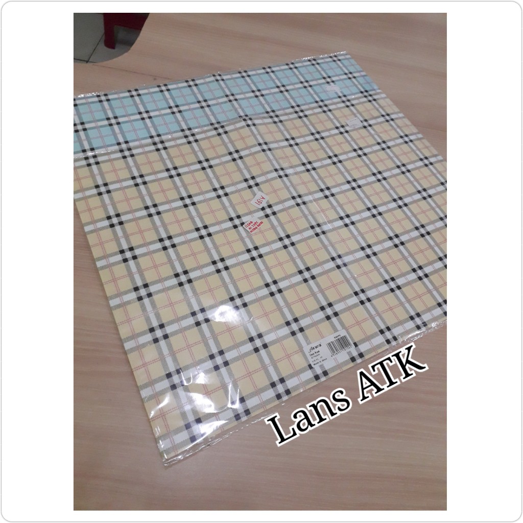 

Display Book AURA BURBERRY isi 20 Lembar / Map Clear Holder Folio 20 pocket S20FC