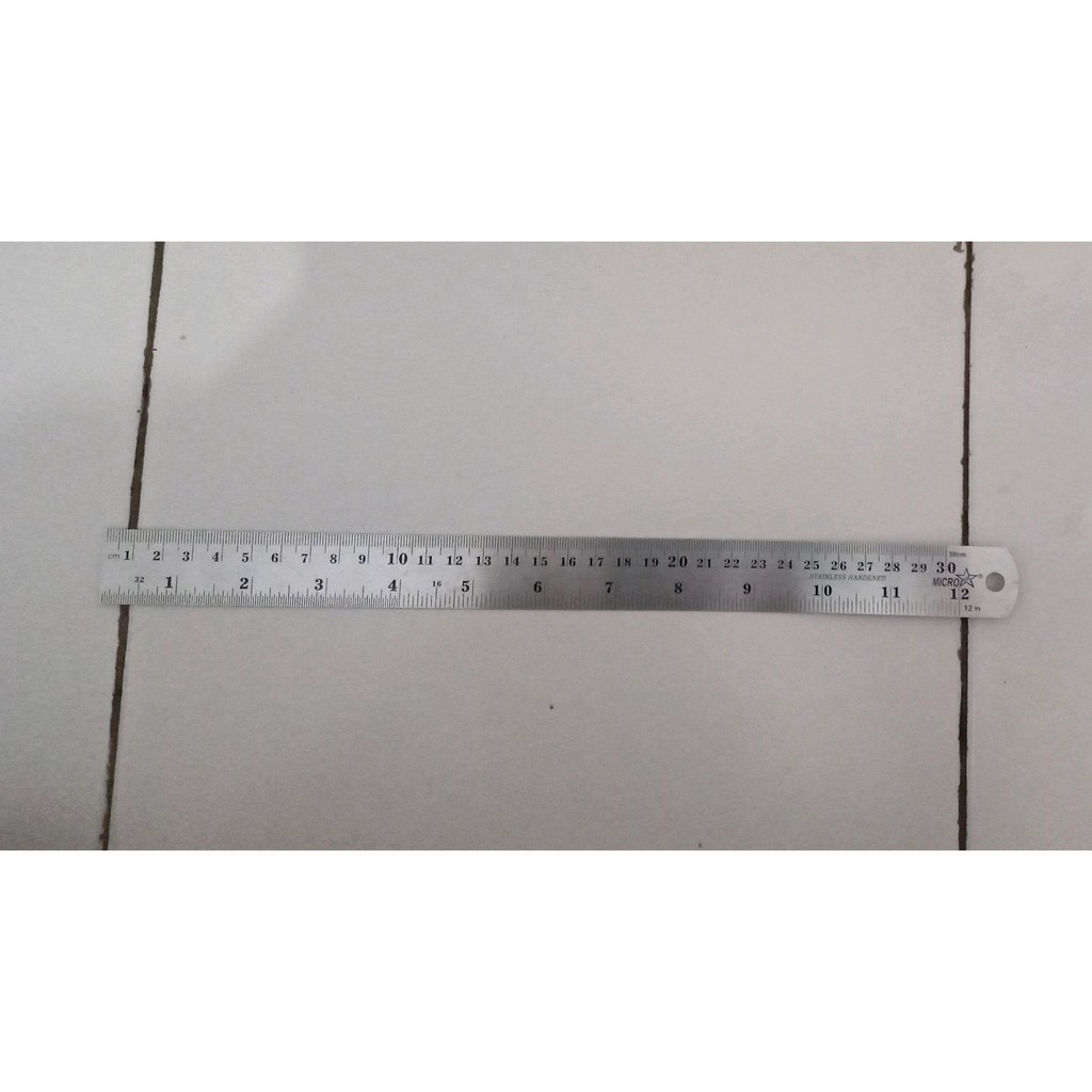 

PENGGARIS BESI 30 CM