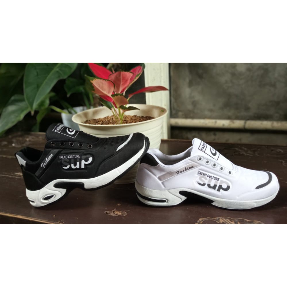 Sepatu Sneakers Pria SUP Fashion New