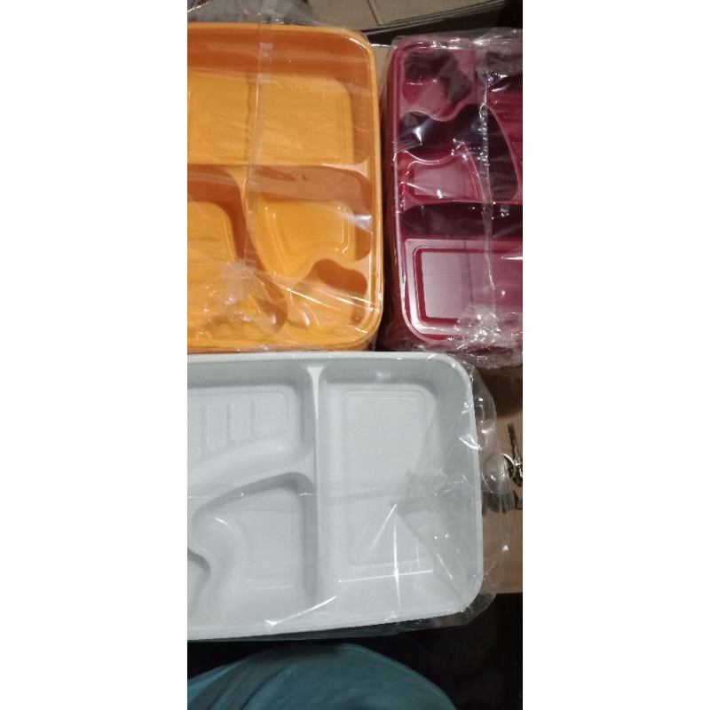 mika bento 4sekat kuning merah putih hitam