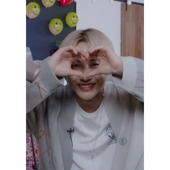 [READY STOCK] CARDIGAN NCT RENJUN - TWOTONE GREY