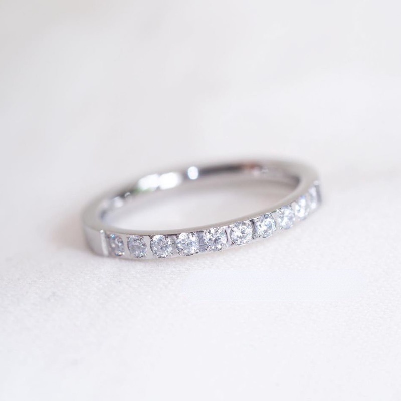 Cincin Titanium Wanita Anastasia Cincin Titanium Steel Warna Rose Gold / Hijau Aksen Berlian Imitasi Anti Karat Untuk Wanita