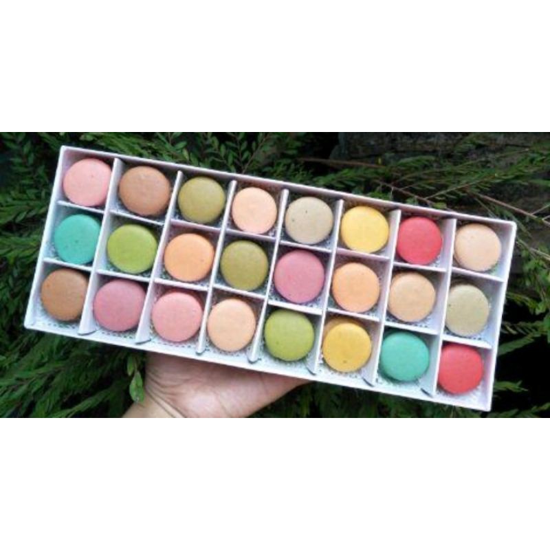 

Medium Macaron 3cm (Bisa tambah huruf)