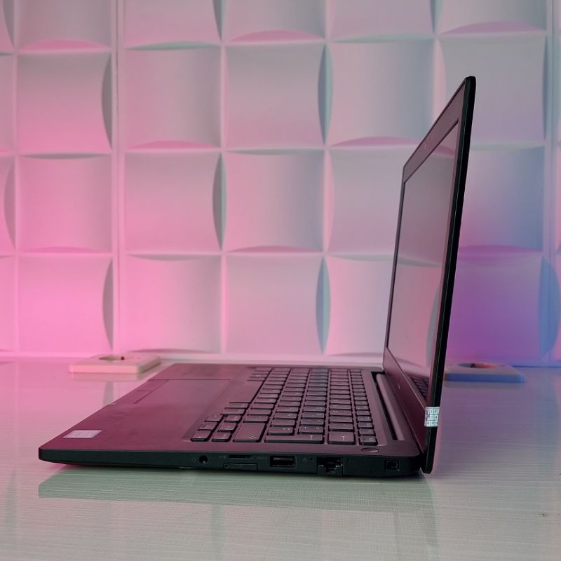 Laptop Dell Latitude 7290 Intel core i5 gen 8 Ram 8 GB  Ssd 128Gb Murah Bergaransi
