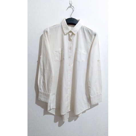 Triset | Kemeja Pria | Kemeja Wanita | Kemeja Panjang | Kemeja Lengan Panjang | Kemeja Kancing | Kem