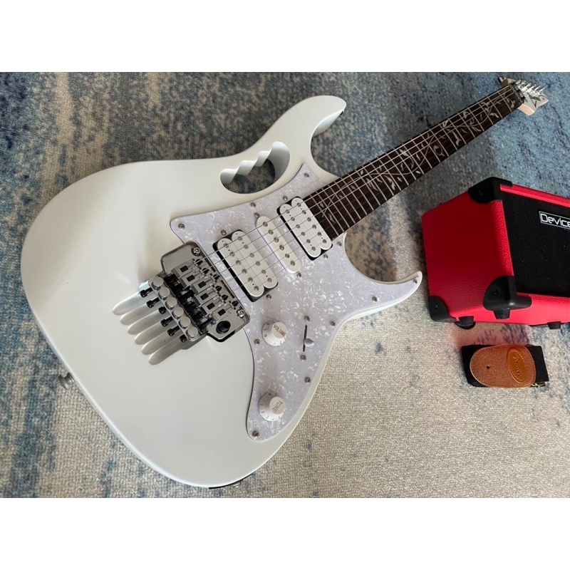 Paket Gitar Ibanez Jem Flower Warna Putih-Gitar