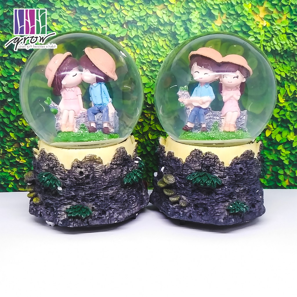 

WATER BALL / BOLA SALJU / KOTAK MUSIK SWEET COUPLE
