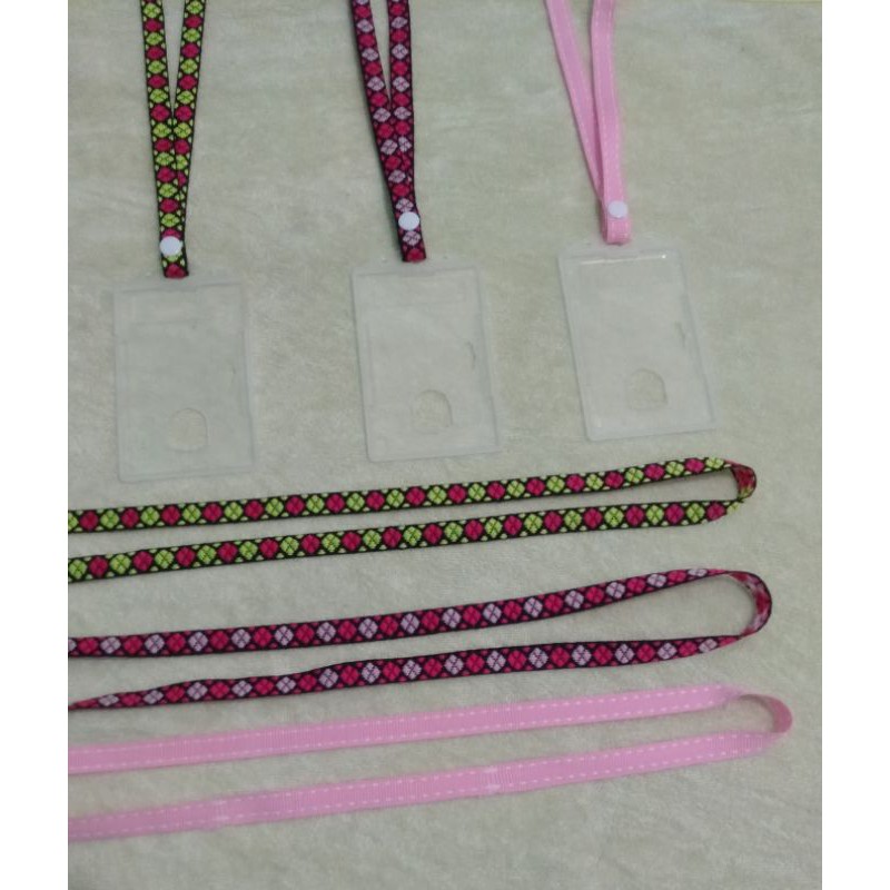 

GANTUNGAN ID CARD MOTIF FREE PENJEPIT BESI