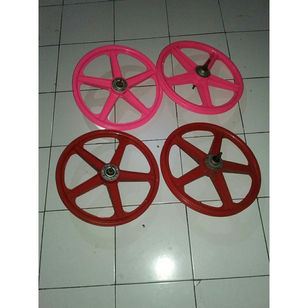 awet velg bintang sepeda BMX ukuran 20 bahan plastik merk jaguar