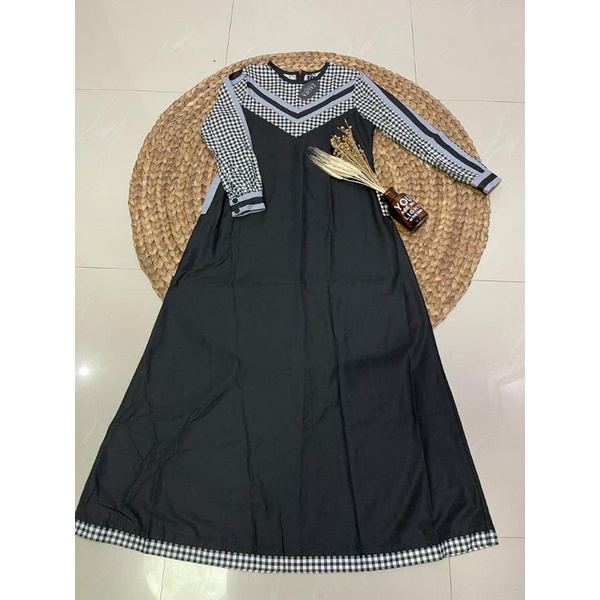 Hana Dress by Zalifa