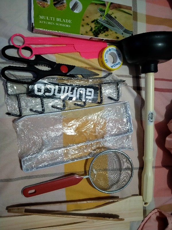 Bdus Putih - Tempat Tissue  Besi Gulung Dapur Stainles / Holder Tissue Minyak Rol