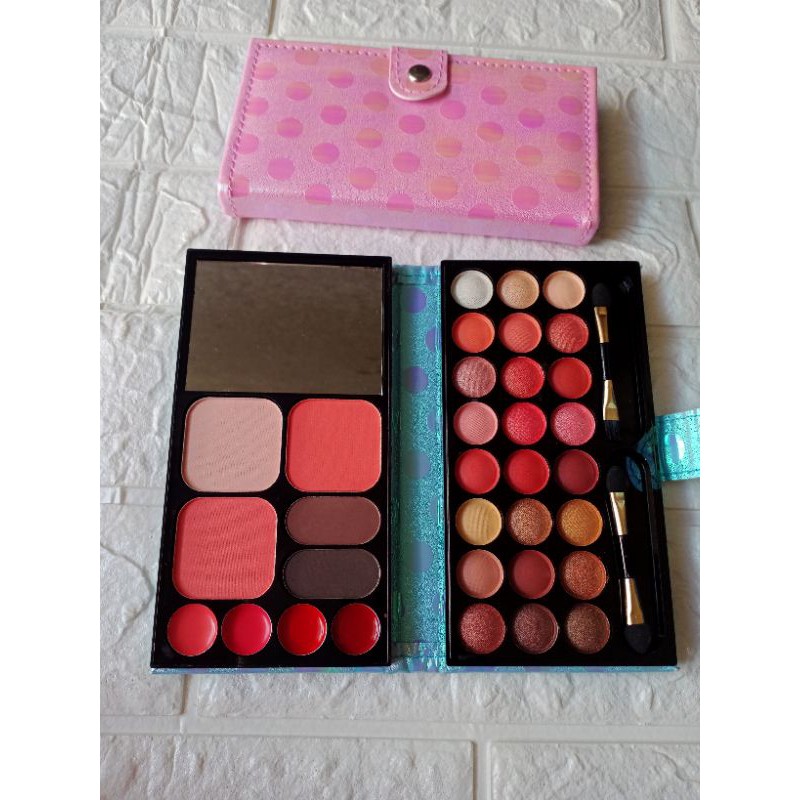 MakeUp Pallet Eyeshadow Dompet AnyLady