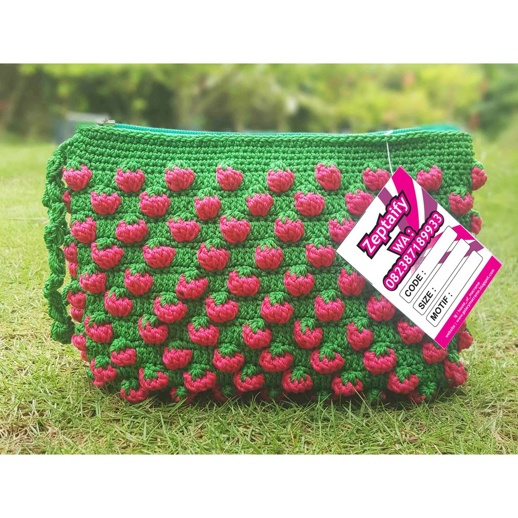 Dompet Rajut Motif Strawberry Warna Hijau Pink
