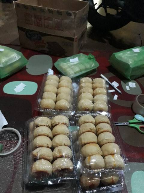 

Bakpia empuk khas semarang