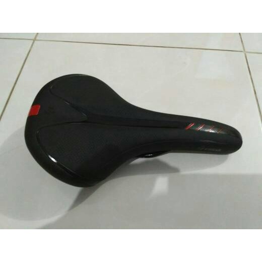 sadel sepeda balap roadbike fixie ramping velo 3389