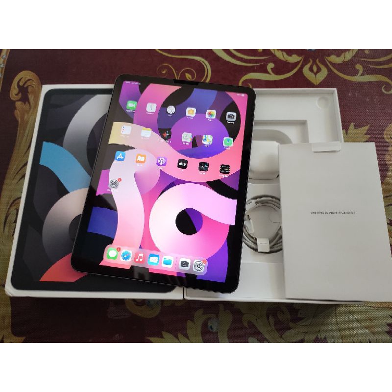 ipad air 4 64gb Wifi fullset mulus