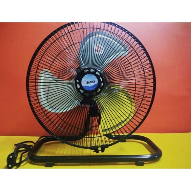 Kipas Angin Meja Tornado Sanex 12"