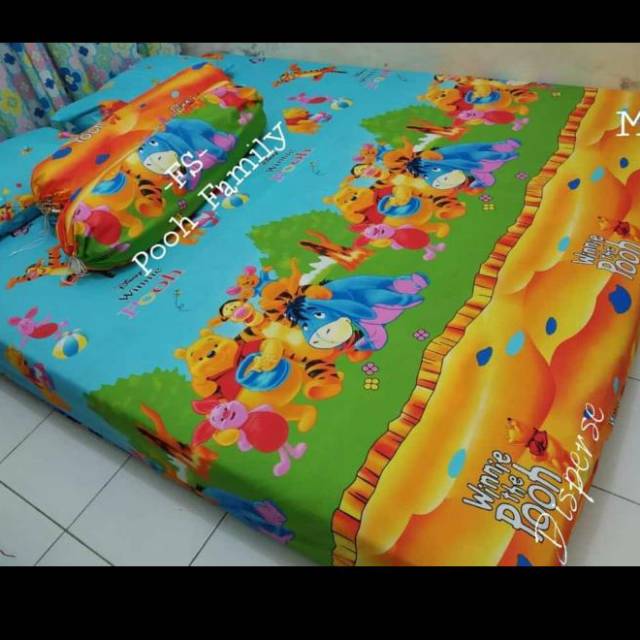 Sprei pooh family