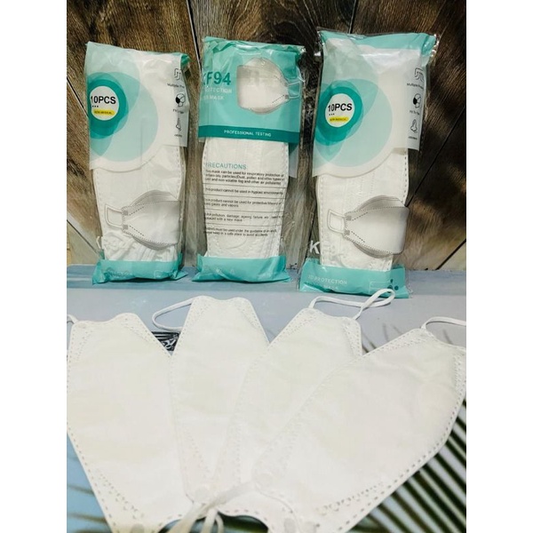 Masker KF94 warna Hitam dan Putih isi 10pcs