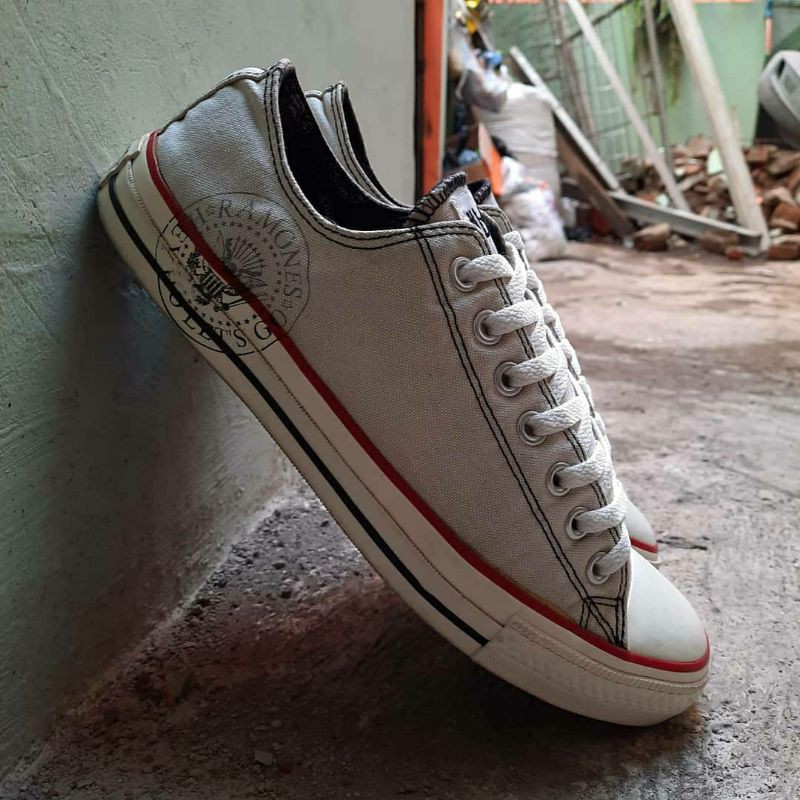 CONVERSE CT  RAMONES OXBEIGE CANVAS