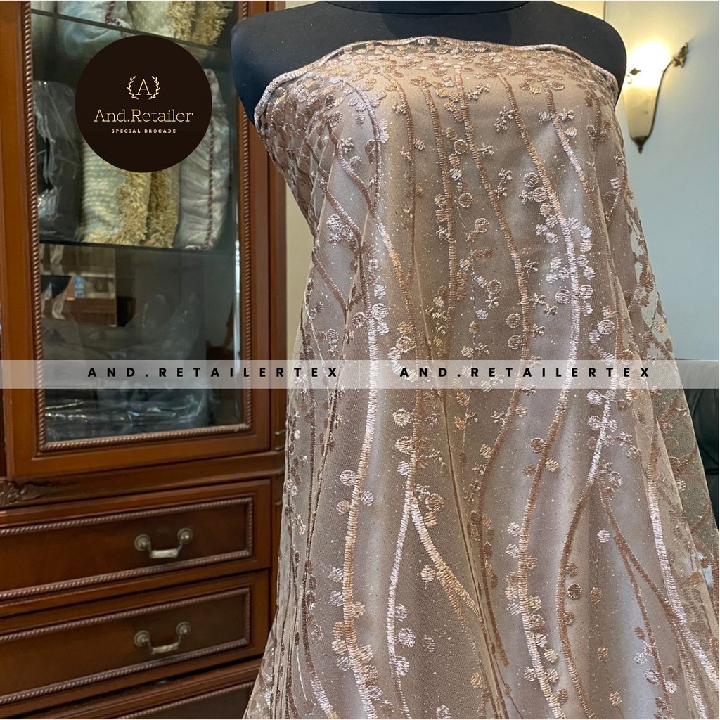 Kain Bahan Kebaya Brokat Tile Mutiara Gloria warna Coklat Milo