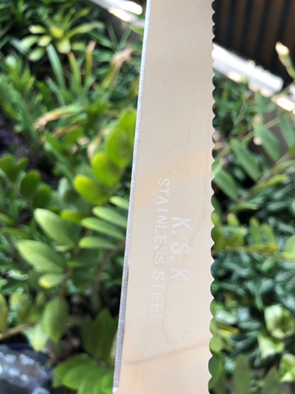 Pisau Roti 2 Sisi Gagang Kayu 10