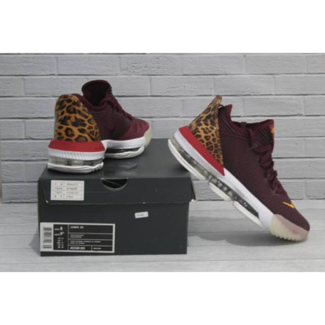 SEPATU BASKET NIKE LEBRON JAMES 16 LOW SEPATU OLAHRAGA / SEPATU PREMIUM BNIB