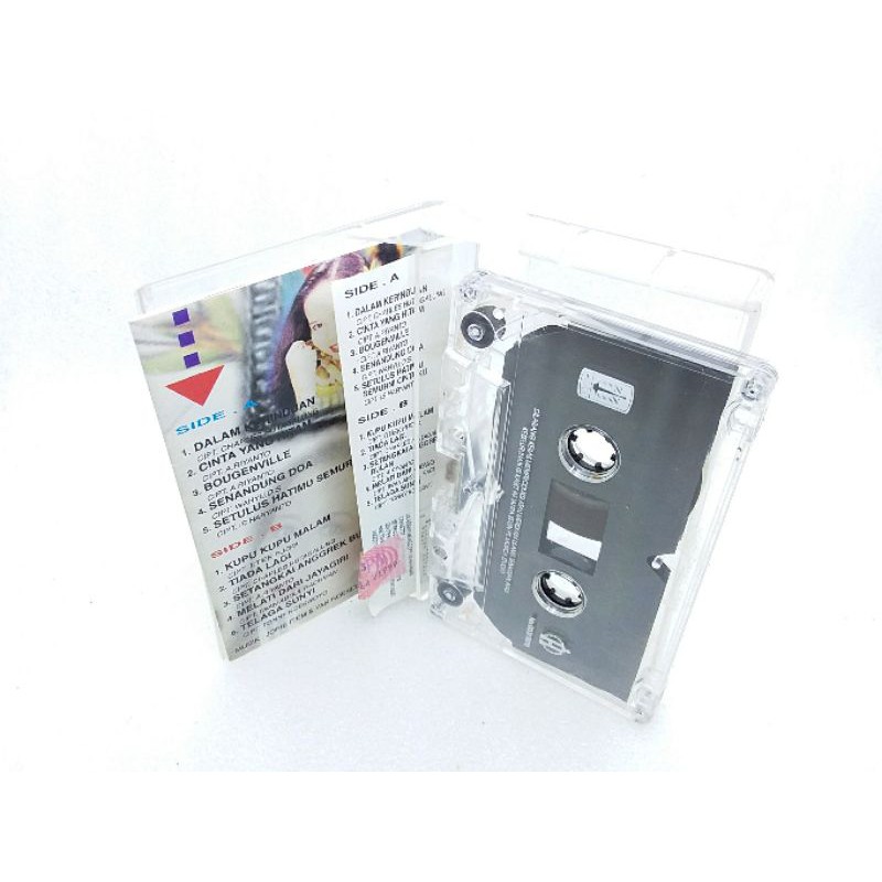 Kaset pita Dewi yull - nuansa nostalgia 1999