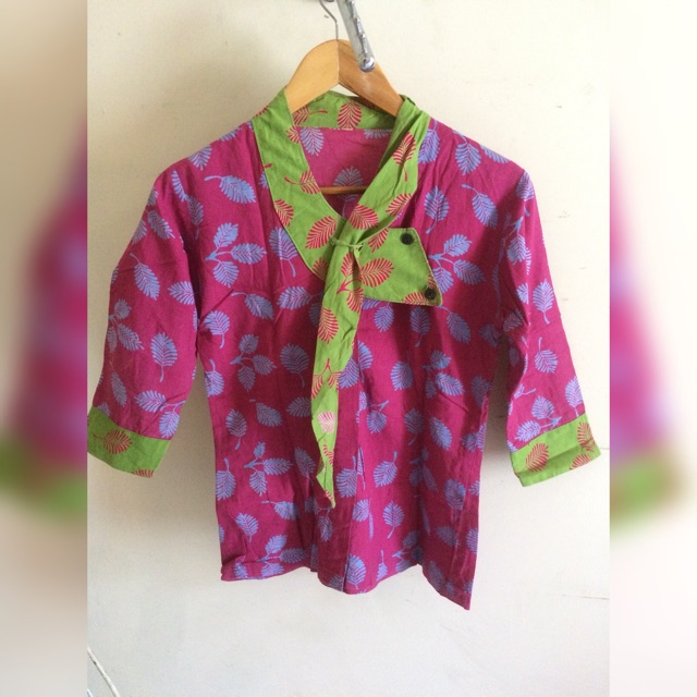 Preloved atasan batik model pramugari