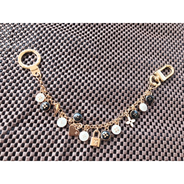 Bag charm lv-01