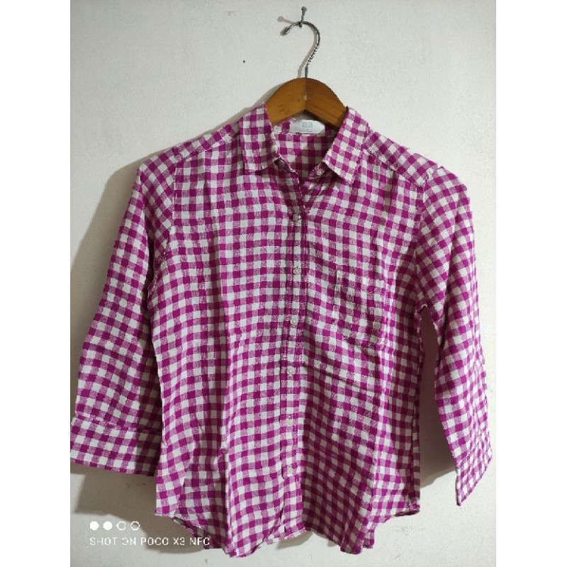 Kemeja UNIQLO Second Original / Kemeja Cewek Second Original / Kemeja Wanita Second Original