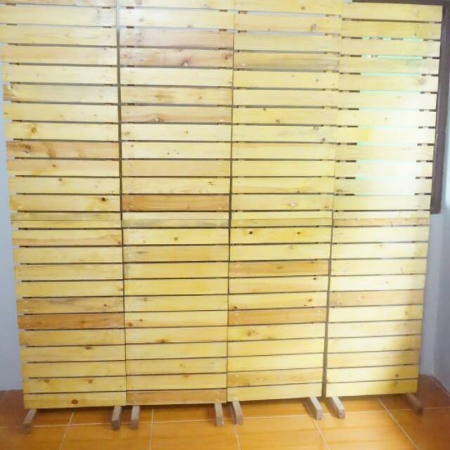 Backdrop wedding photobooth rustic wooden