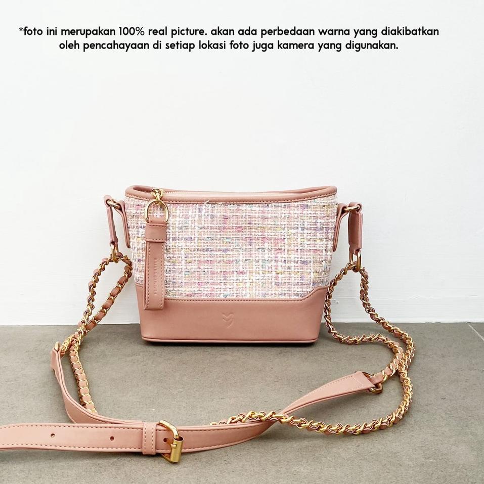 Tren Kekinian.. Femmebravile - Kara Tweed Bag